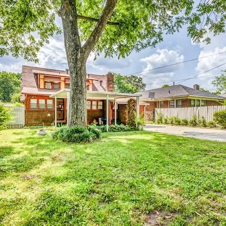Near Shopping & Dining- Magic In Midtown- 2 Units Villa